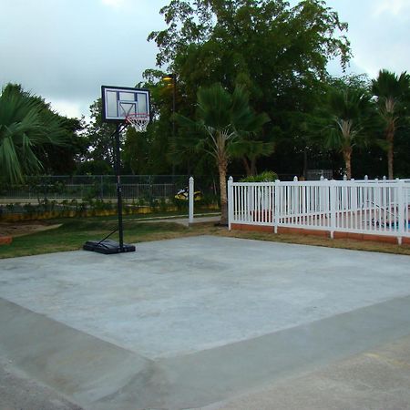 Combate Beach Resort Cabo Rojo Bagian luar foto