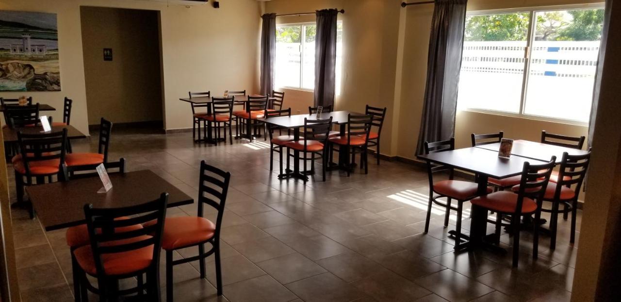 Combate Beach Resort Cabo Rojo Bagian luar foto