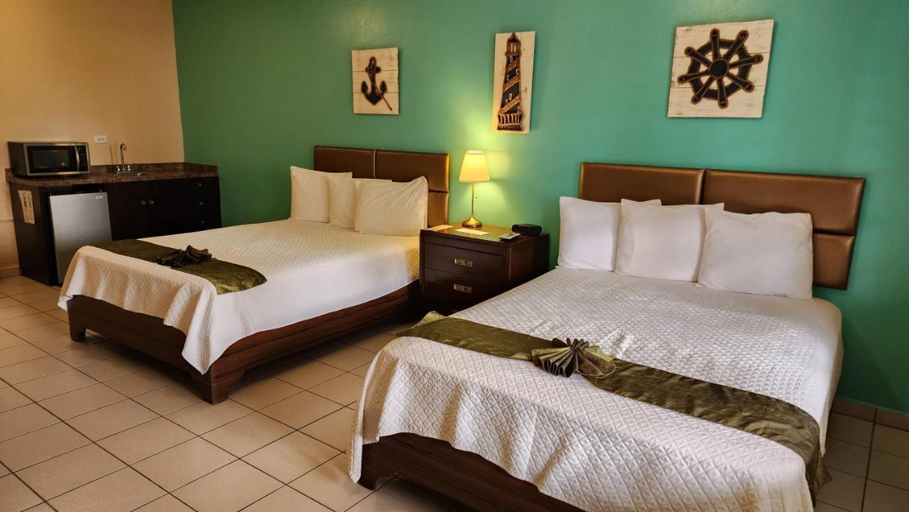 Combate Beach Resort Cabo Rojo Bagian luar foto