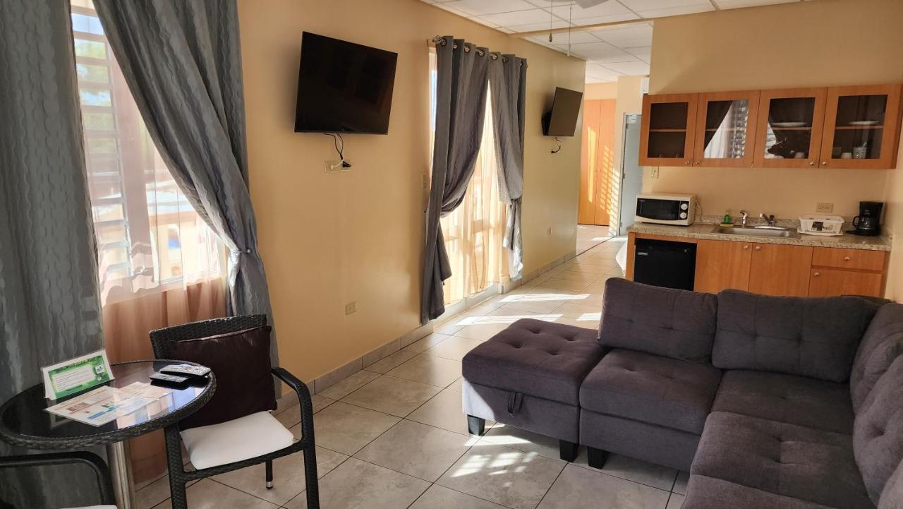 Combate Beach Resort Cabo Rojo Bagian luar foto