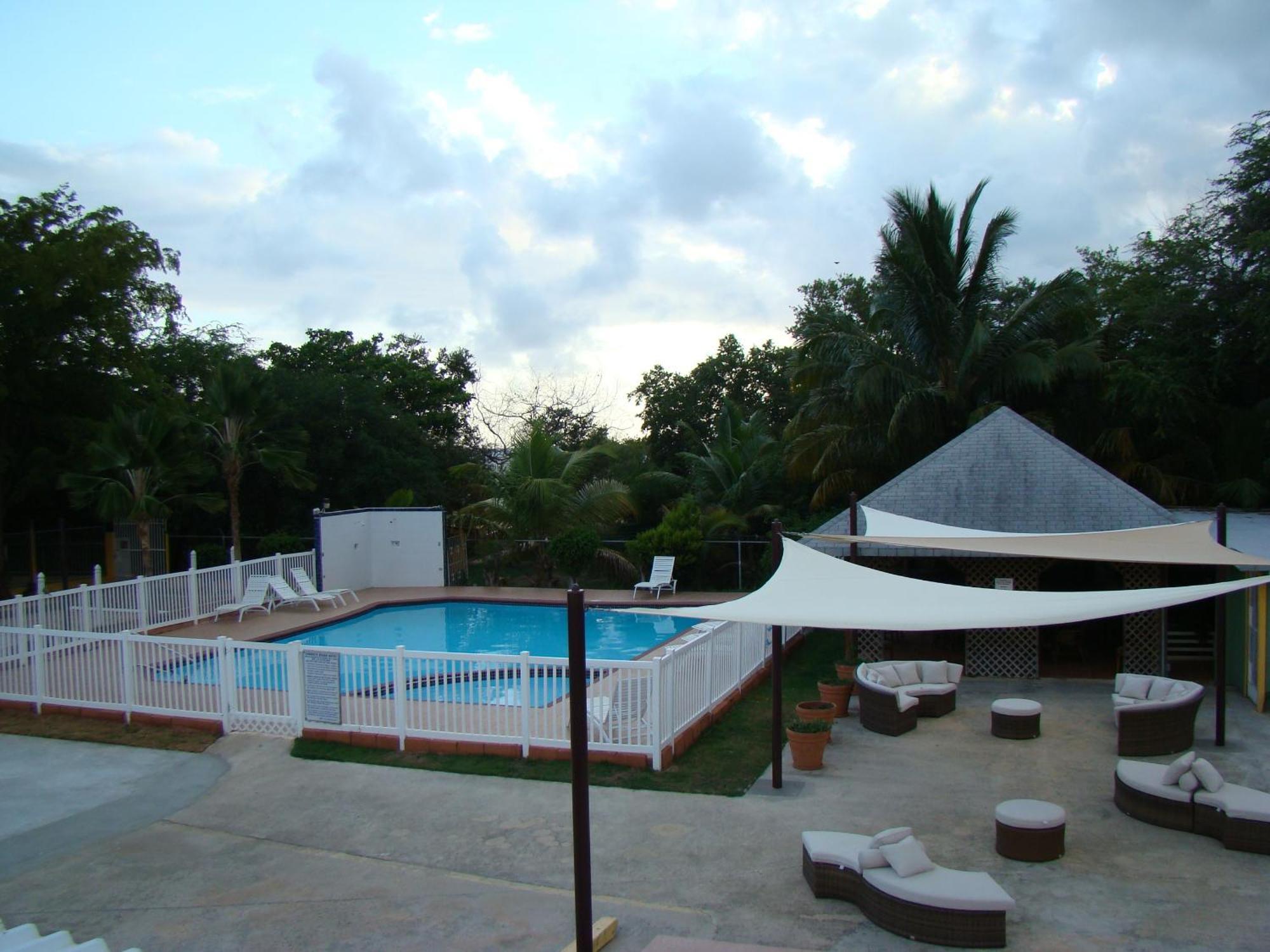 Combate Beach Resort Cabo Rojo Bagian luar foto